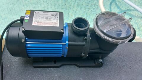 Pompe piscine16.5m3/h 1 cv 220 v Pessac (33)