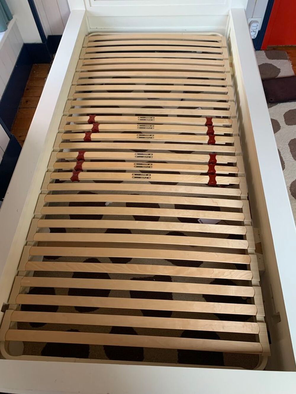 Chambre int&eacute;grale bois massif blanc Meubles