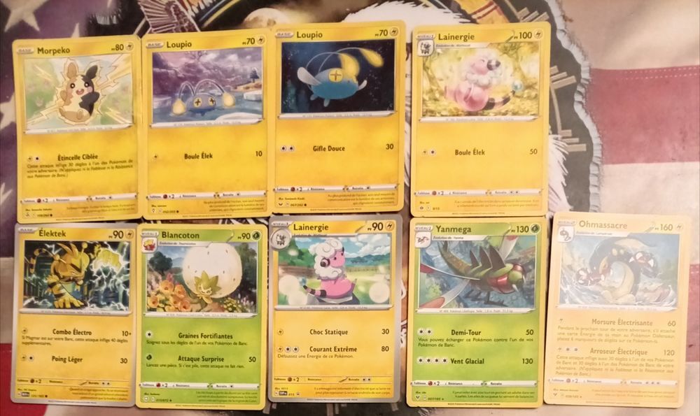POKEMON X 50 CARTES Jeux / jouets