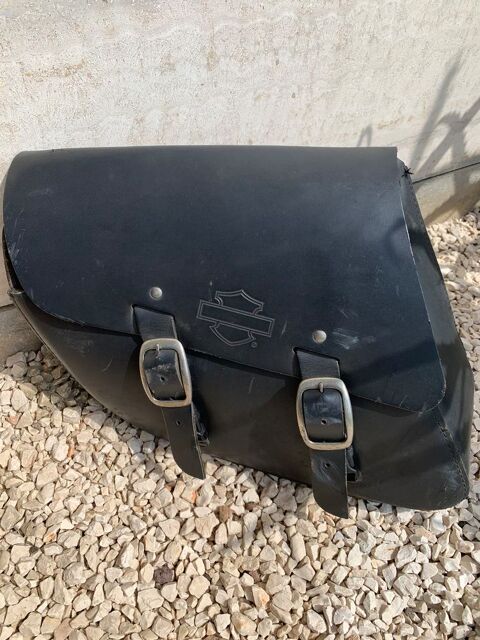 SACOCHE    CUIR    HARLEY   DAVIDSON 48 Cannes La Bocca (06)