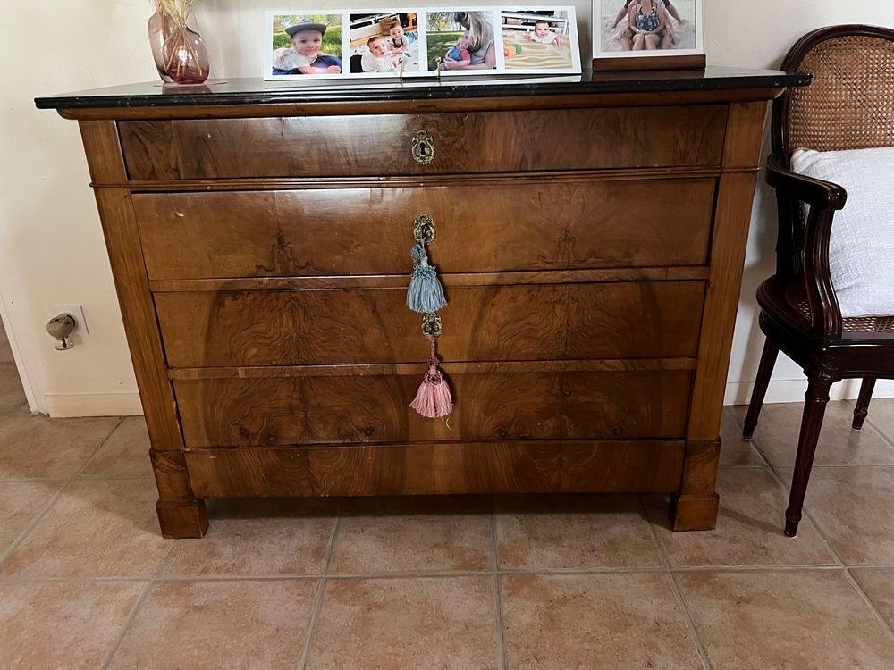 Commode en Bois Massif XIX placage ronce de noyer Meubles