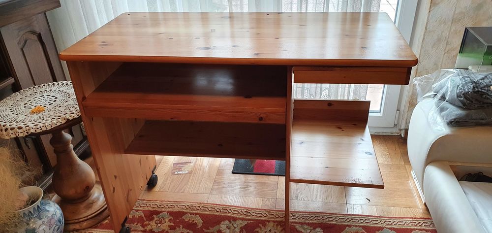 Bureau en pin massif Meubles