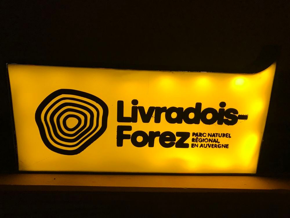 Lampe logo LIVRADOIS FOREZ &eacute;clairage led &agrave; piles Décoration