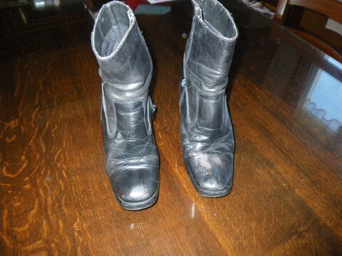 Bottines 2 paires 15 Savigny-en-Véron (37)