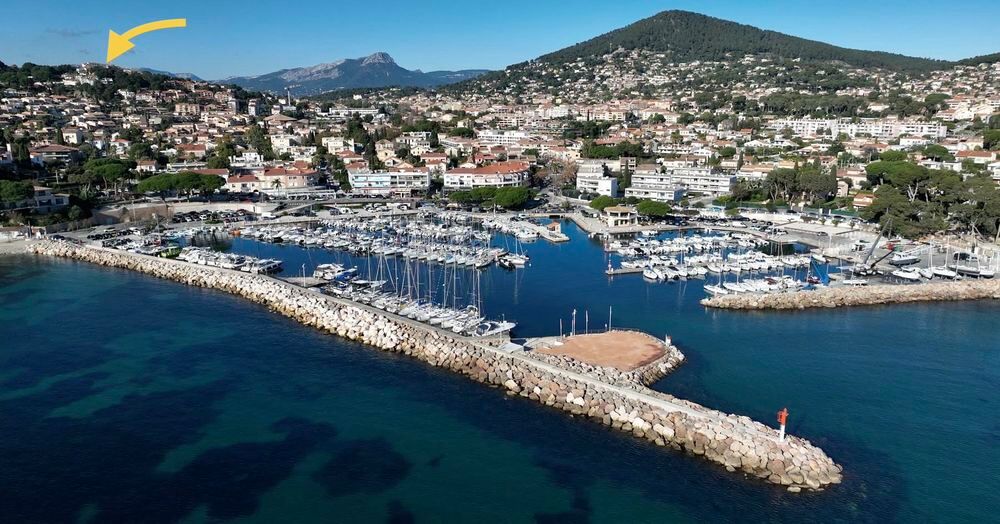Vente Maison Maison T4 rénovée de 108 m²  Carqueiranne - Vue panoramique Carqueiranne