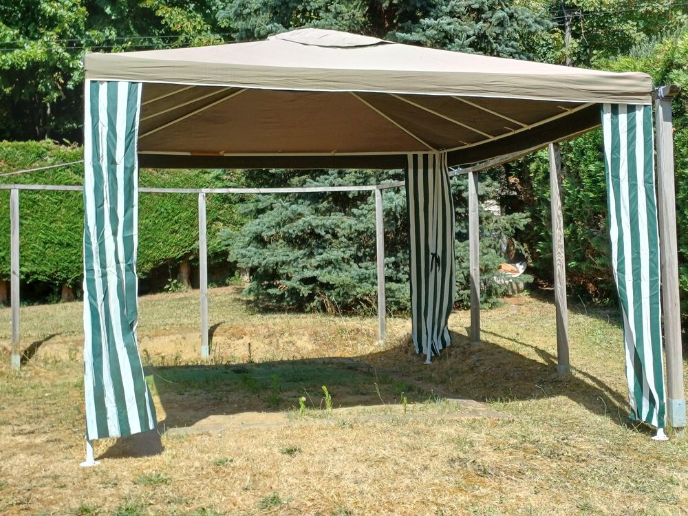 TONNELLE DE JARDIN Meubles