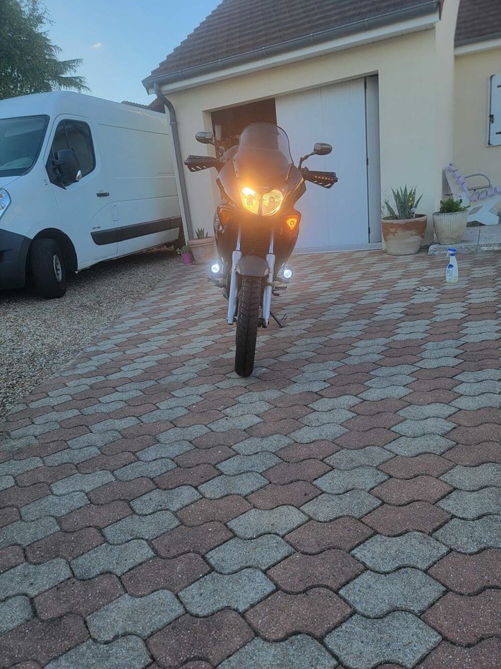 HONDA 2001 occasion 86100 Ch&acirc;tellerault