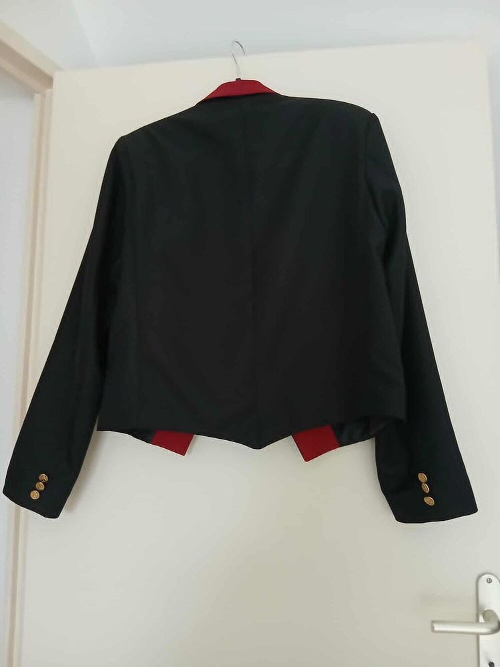  Veste talle 50 spencer neuve noire col rouge N&deg;1423 Vêtements