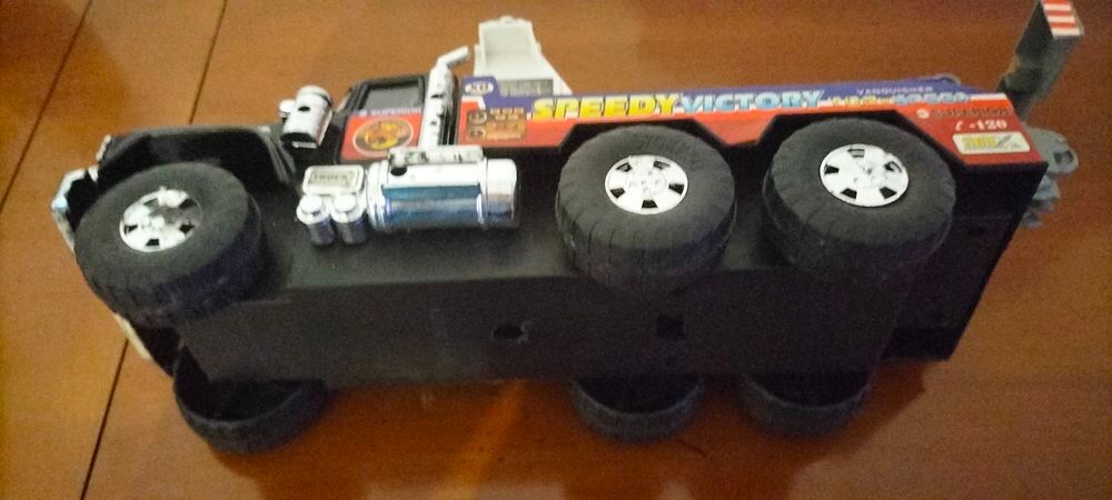 CAMION DE REMORQUAGE A FRICTION SPEEDY VICTORY Jeux / jouets