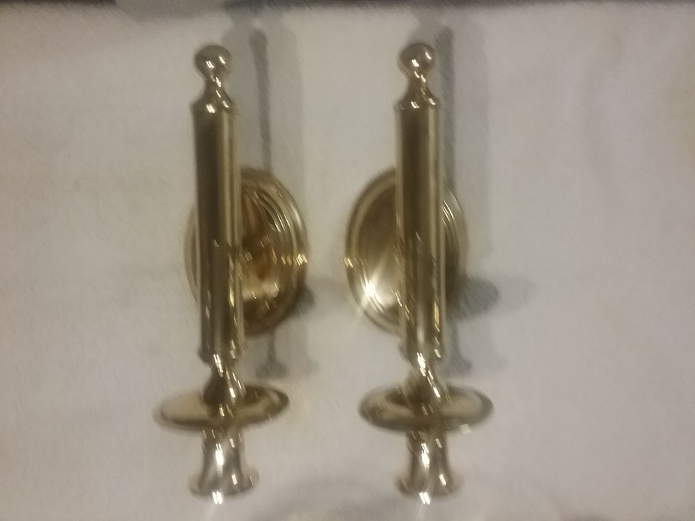 Lot de bougeoirs divers en laiton Décoration