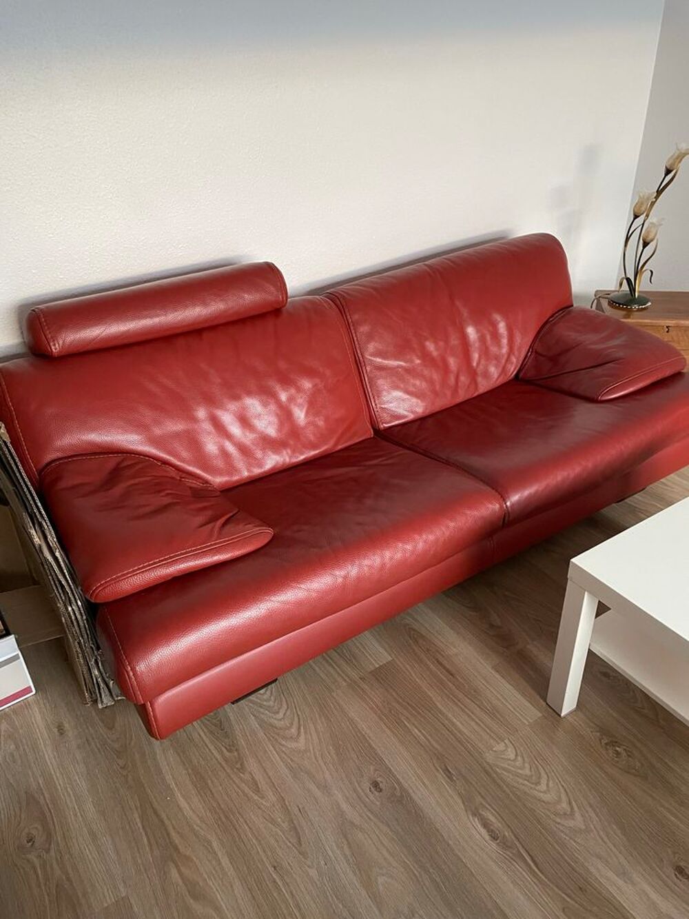 Canap&eacute; en cuir Roche Bobois, 3 places, tr&egrave;s bon &eacute;tat. Meubles
