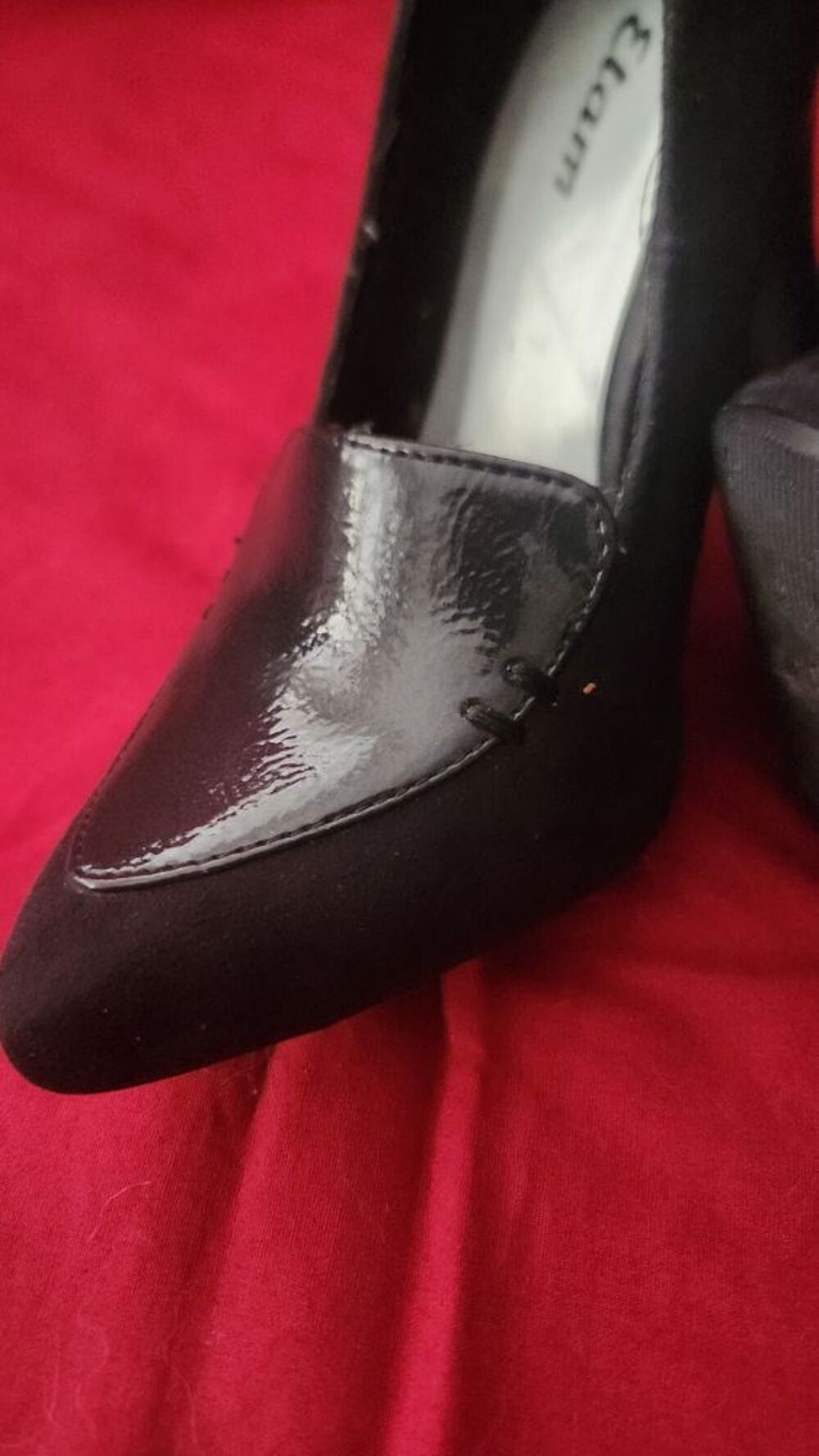 Escarpins hautement &eacute;l&eacute;gants sign&eacute;s ETAM, peu port&eacute;s T
36 Chaussures