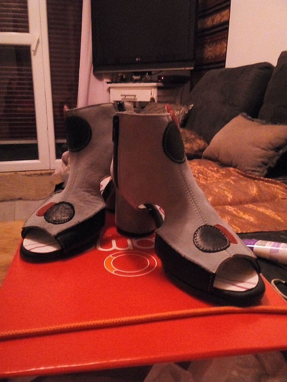 boots ouvertes d'&eacute;t&eacute; marque Clamp ,avec etiquette Chaussures
