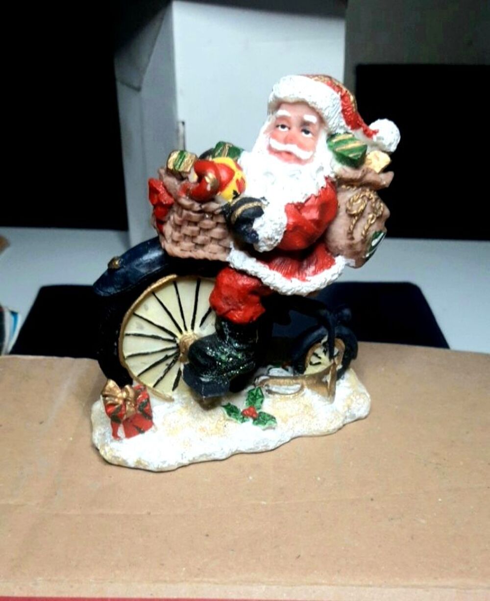 Achetez figurine pere noël quasi neuf, annonce vente à Hem (59) WB170885250