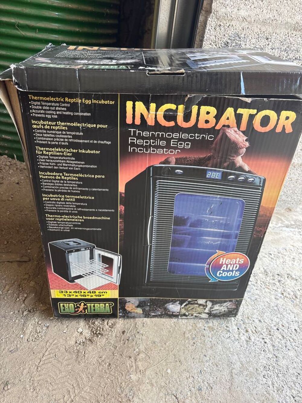   Incubateur pour ?ufs tbe 