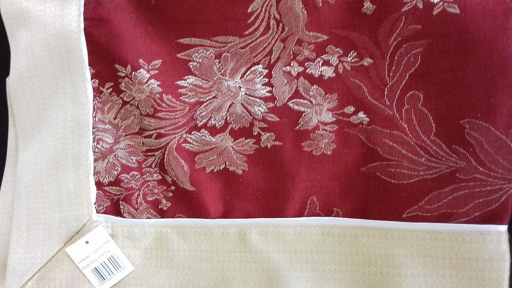 NAPPERON ORIENTAL - 85X85CM - NEUF Décoration