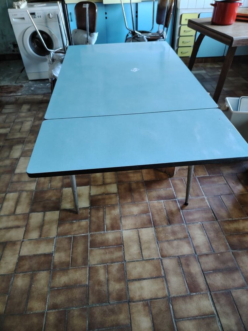 Table et buffet en formica Meubles