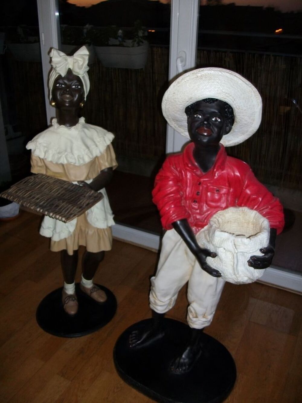 2 statues en r&eacute;sine 1,10 m Décoration