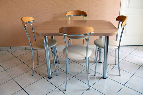 Table de cuisine + chaises 100 Pont-du-Ch�teau (63)