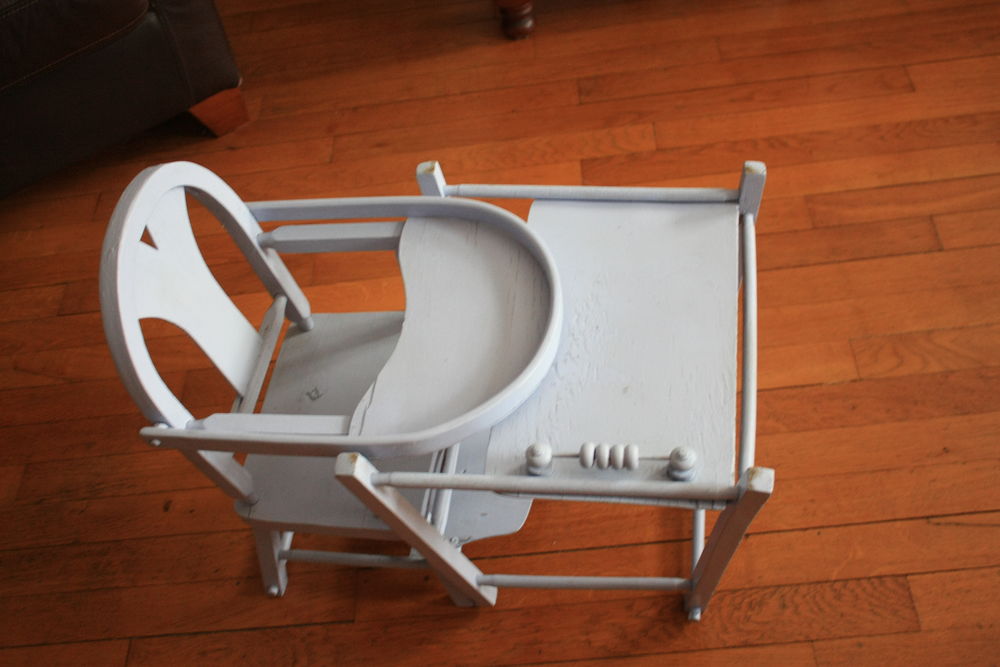 chaise avec poup&eacute;e Jeux / jouets