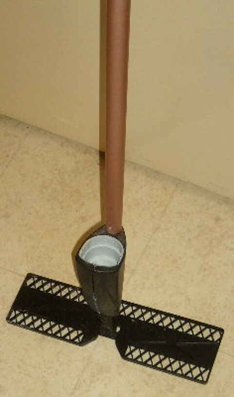 Balai spray 2 en 1 avec vaporisateur 10 Versailles (78)