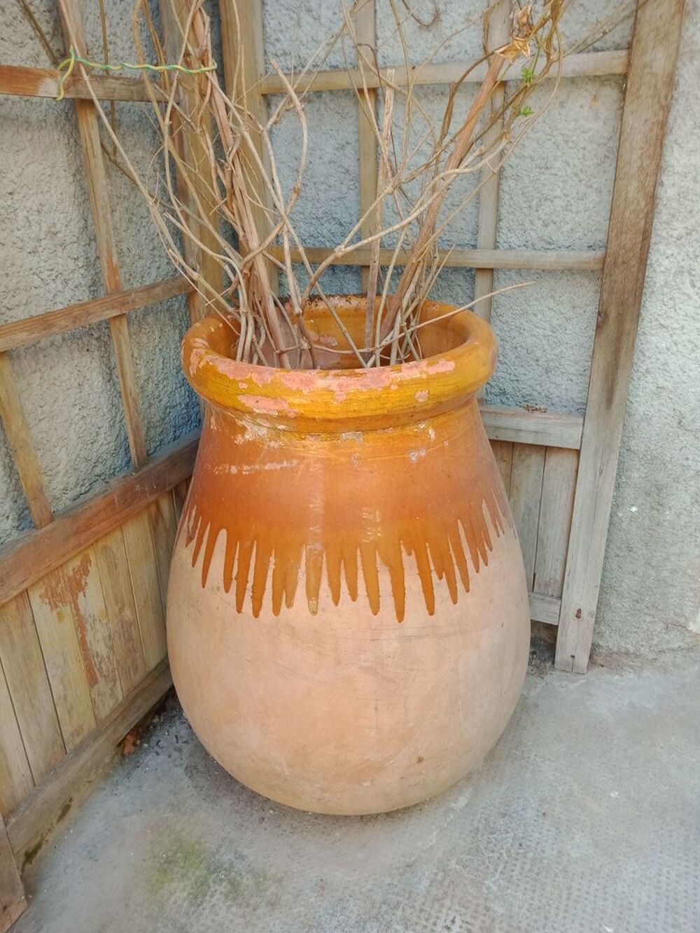 Jarre ancienne en Terre cuite 3 estampille Jardin