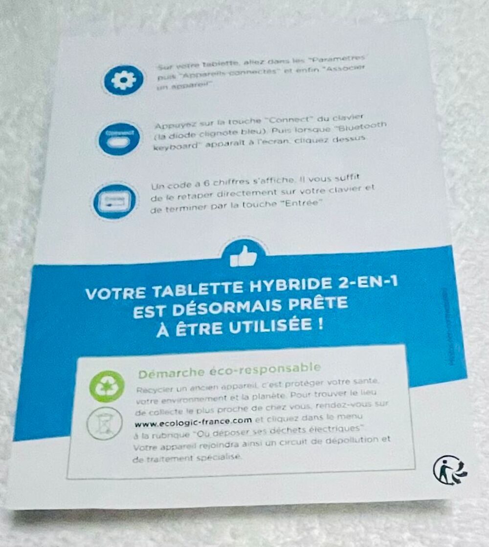 Tablette , avec clavier Téléphones et tablettes