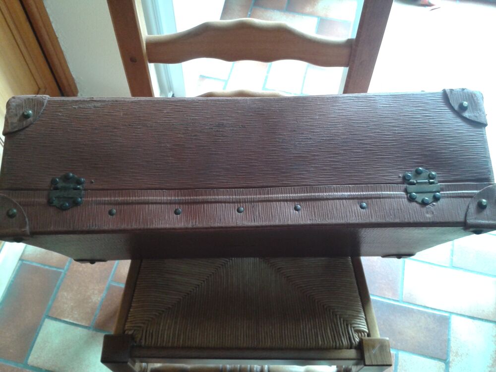 Valise ancienne en carton bouilli ann&eacute;es 30/40 Maroquinerie