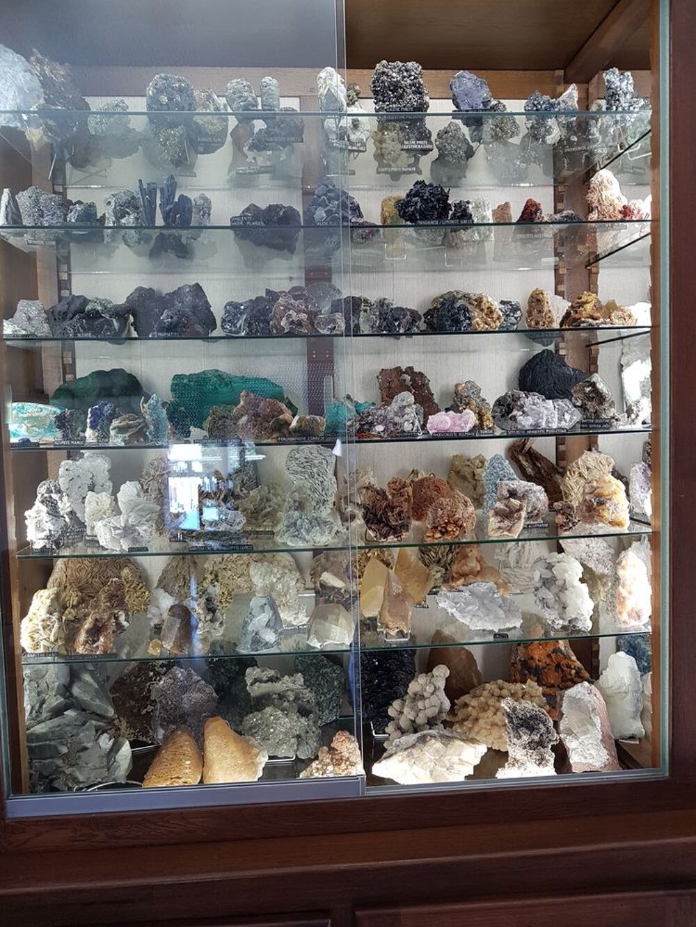 Vitrine min&eacute;raux garnie 