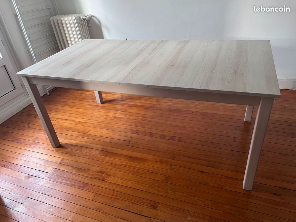 **Table rectangulaire avec 2 allonges Excellent &eacute;tat Meubles