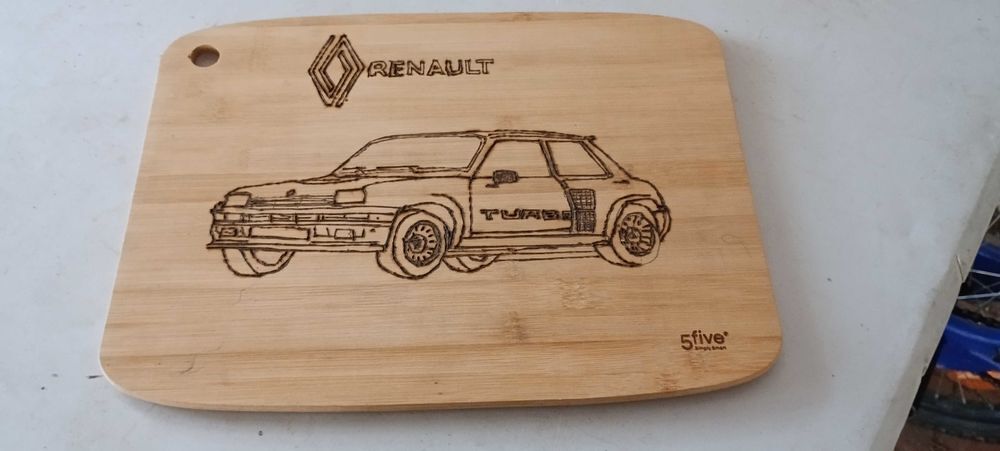 Planche &agrave; d&eacute;couper ou a tapas Renault 5 Turbo Cuisine