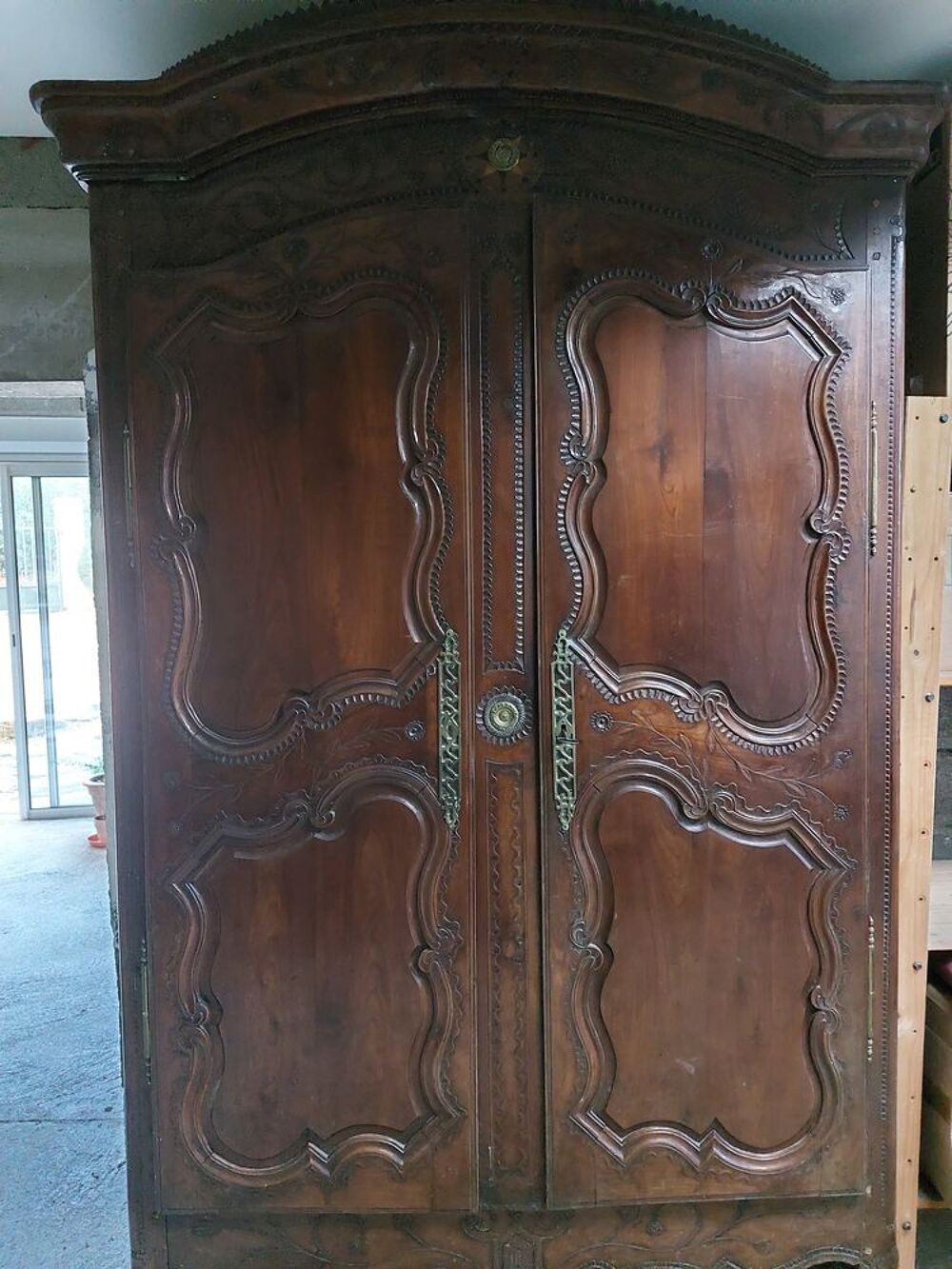 Armoire malouine r&eacute;nov&eacute;e en merisier et ch&ecirc;ne; Meubles