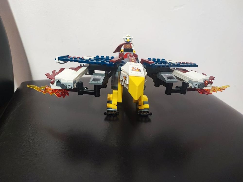 LEGO CHIMA VAISSEAU AIGLE Avec un personnage
Jeux / jouets
