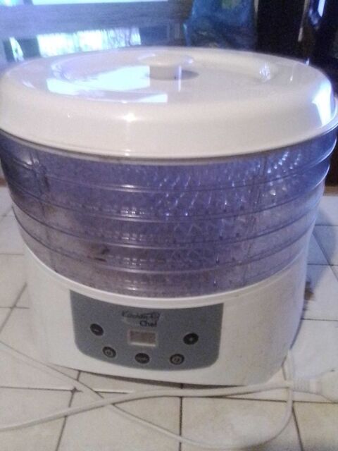 robot kitchen chef déshydrateur pour légumes, champignons et fruits 30 Sallanches (74)