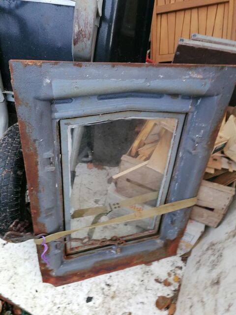 Grande fen�tre de toit en fonte  lucarne  25 Veign� (37)