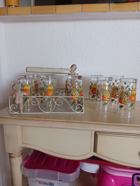 Ensemble de verres avec son panier 18 Nîmes (30)