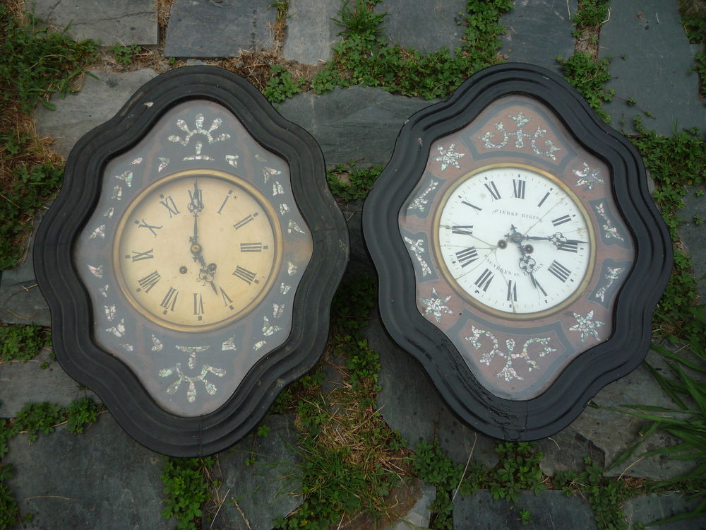 Oeil de boeuf / pendule / horloge (LC)
Décoration