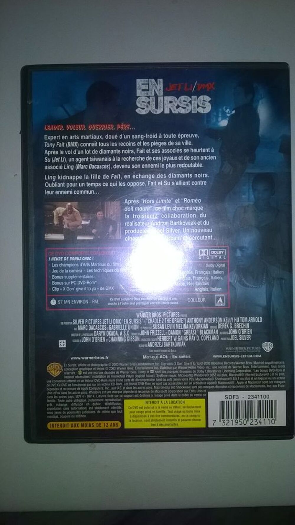DVD En sursis 
Jet Li, DMX, Tom Arnold
2003 DVD et blu-ray