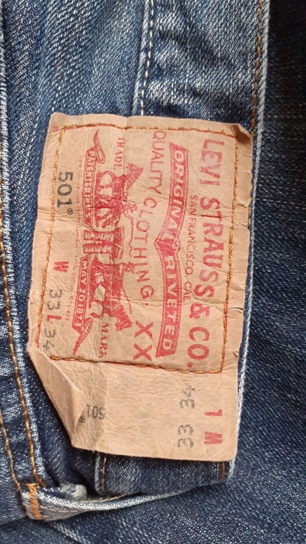 jeans levis Vêtements