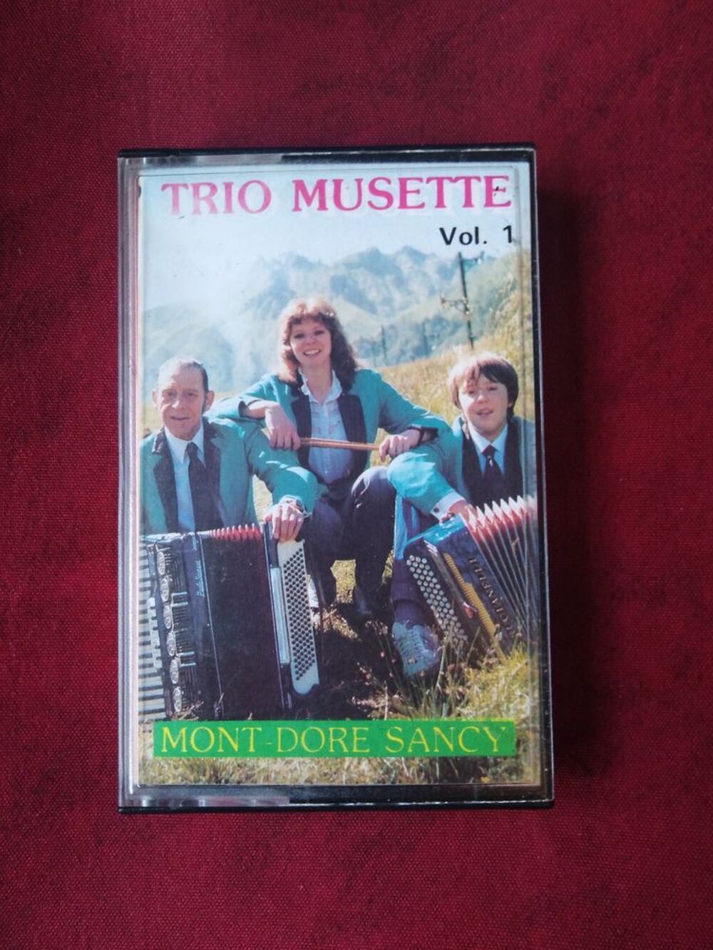 Cassette audio trio musette volume 1 CD et vinyles