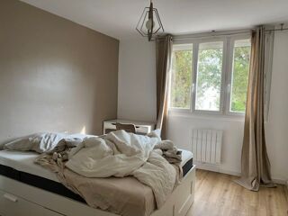  Appartement à louer 4 pièces 65 m²