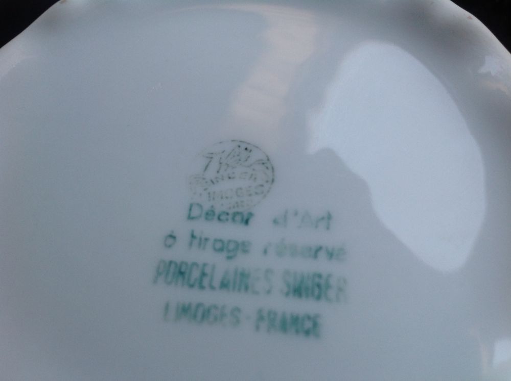 BOITE EN PORCELAINE SINGER LIMOGES D&Eacute;COR D'ART &agrave; TIRAGE R&Eacute;SE Décoration