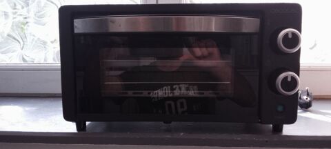 Mini four Cecotec Metz (57)