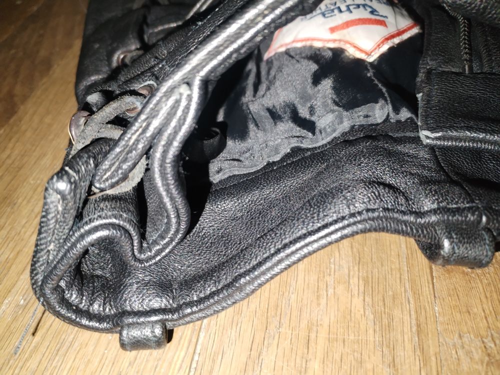 Pantalon en cuir RICHA &agrave; lacets cuir v&eacute;ritable Vêtements