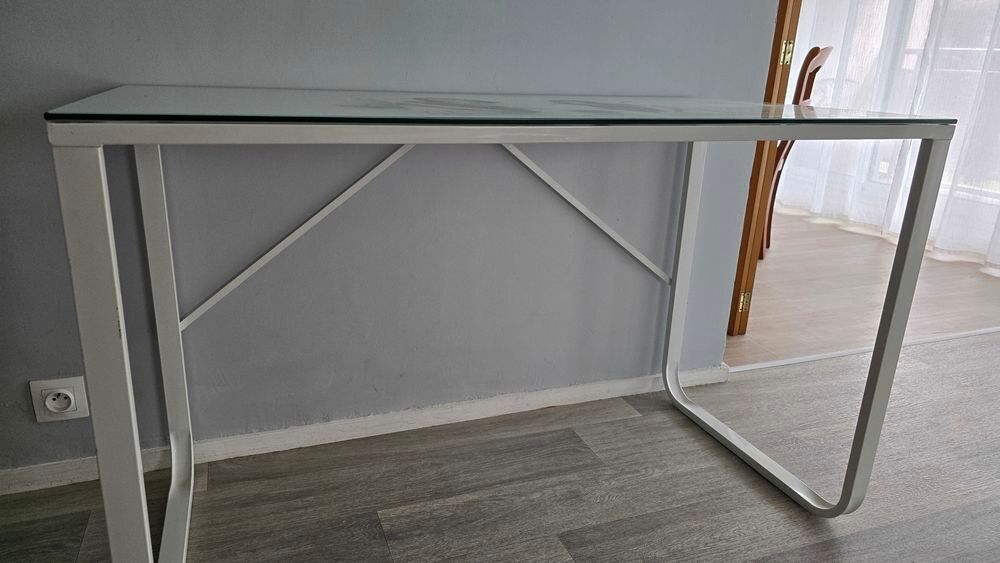 un bureau et sa chaise Mobilier enfants
