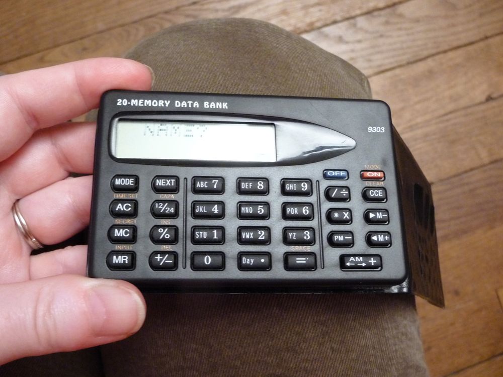 Calculatrice/ Mini Agenda 20 Noms/ Date Heure Noir- Neuf Décoration