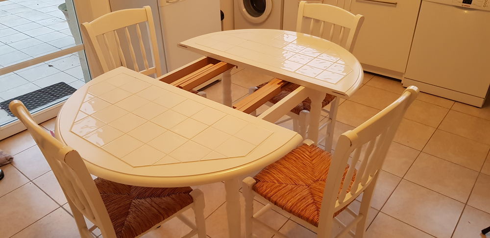 Table de cuisine + chaises Meubles