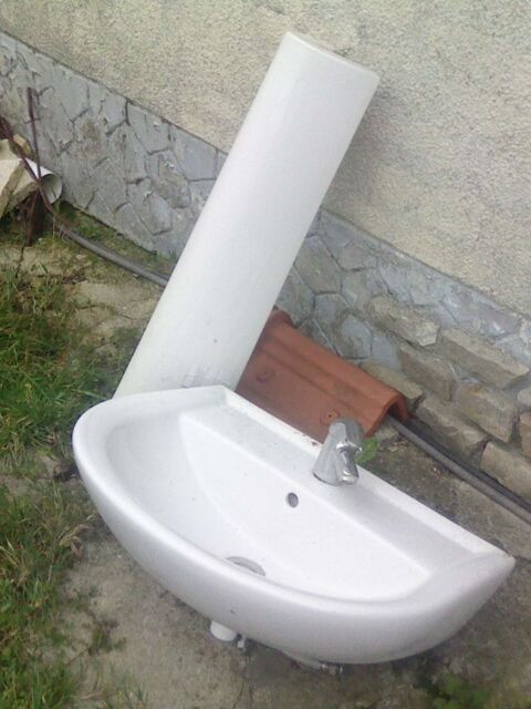 lavabo colonne et mitigeur 15 Alembon (62)