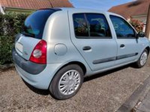 Clio III Clio 1.5 dCi 70 Confort Pack Clim Dynamique 2004 occasion 17150 Mirambeau