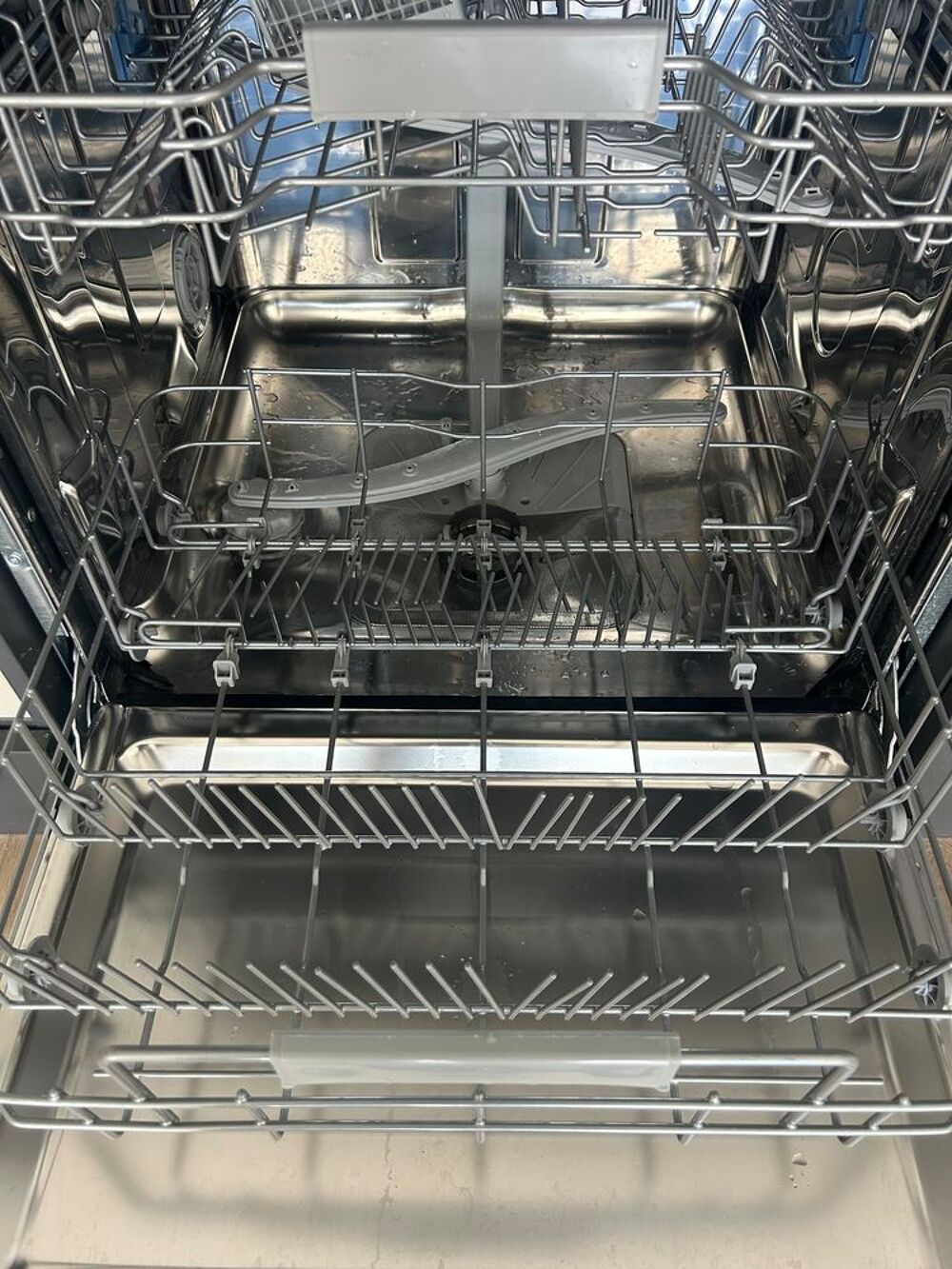 INDESIT - Lave vaisselle tout integrable / encastrable 60 cm Electroménager